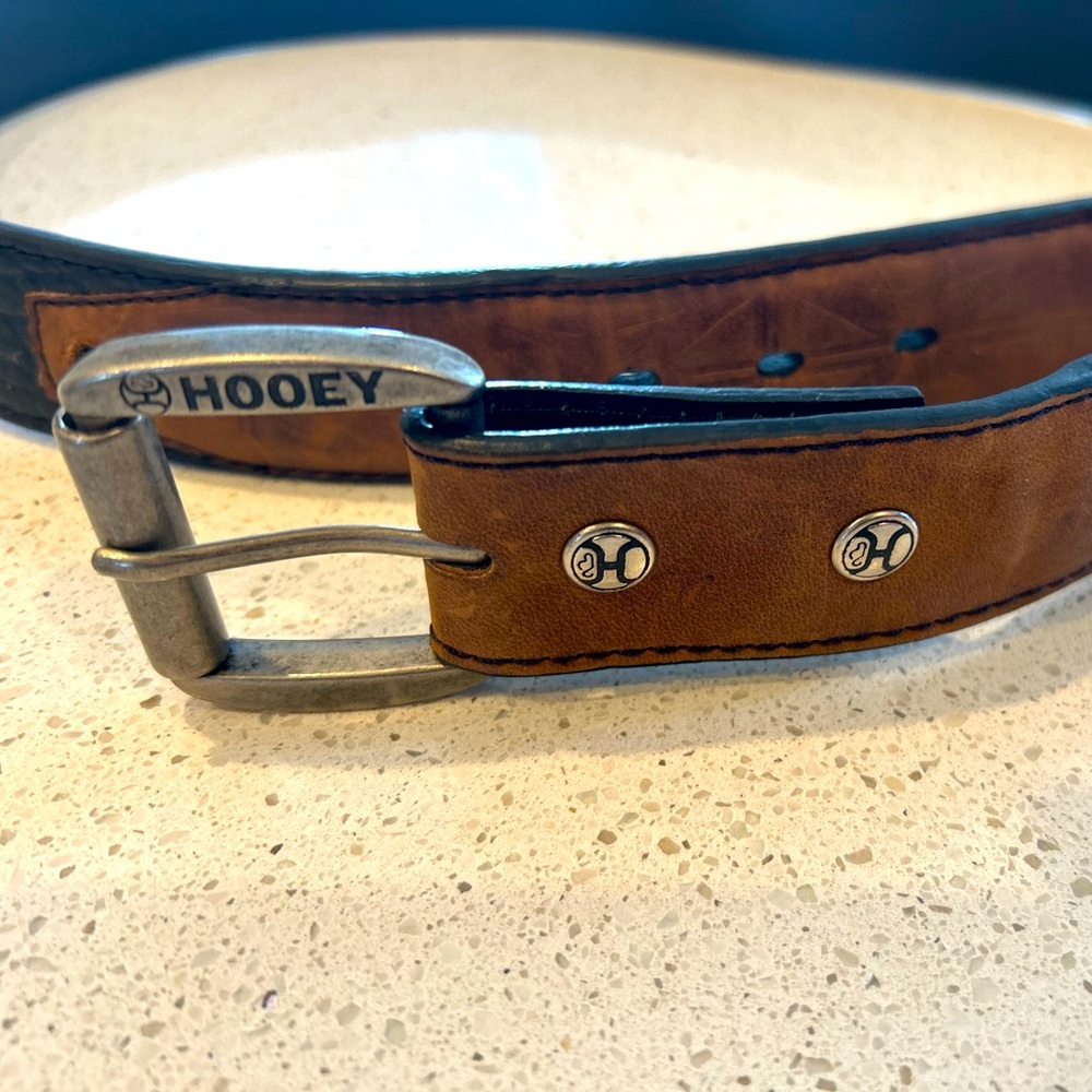 Men’s Belt . Men’s western Belt, Men’s HOOEY  down and black leather belt . 44 “